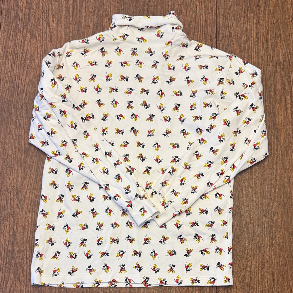 Women’s vintage Mickey & co turtleneck